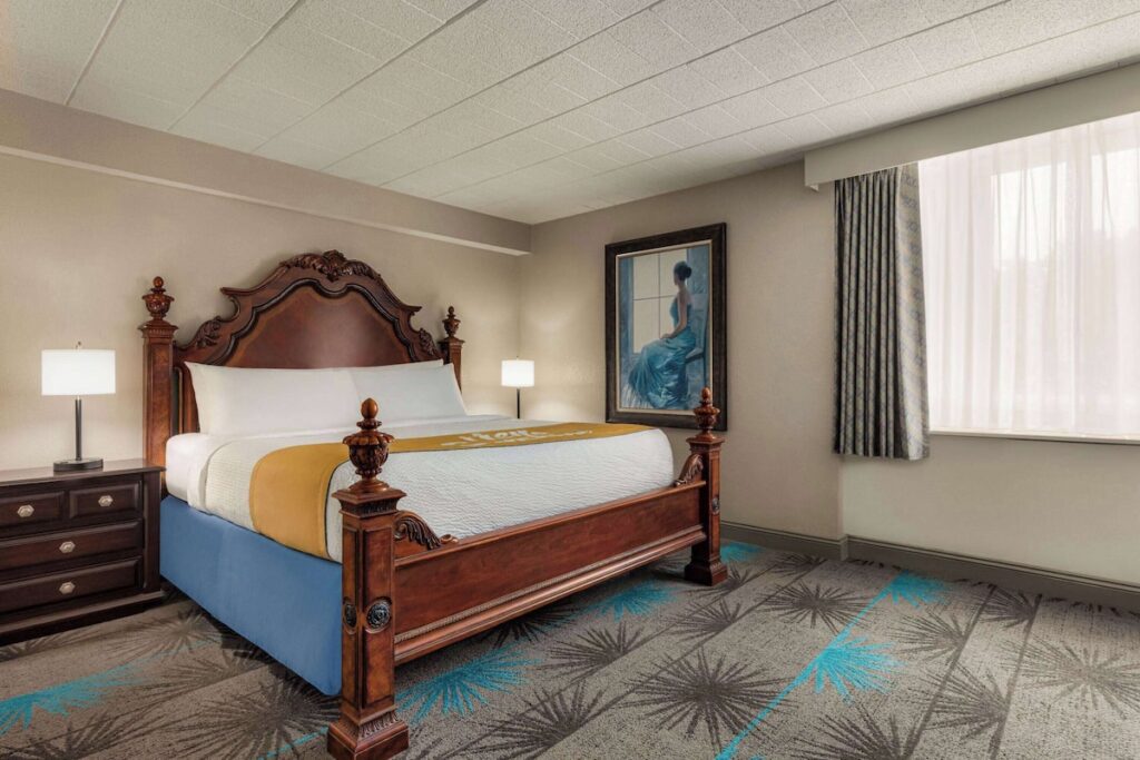 Days Hotel by Wyndham Allentown Airport / Lehigh Valley - Image 4