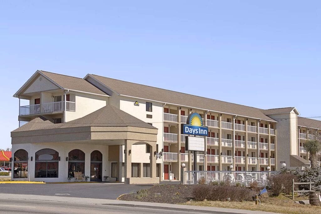 Days Inn by Wyndham Apple Valley Pigeon Forge/Sevierville - Image 5