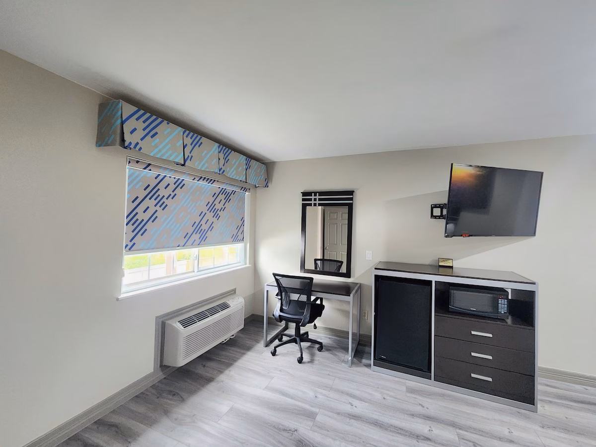 Days Inn by Wyndham Baytown Garth Road I10 East - Image 4