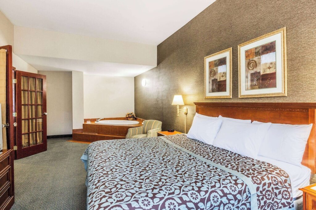 Days Inn by Wyndham Budd Lake - Image 2