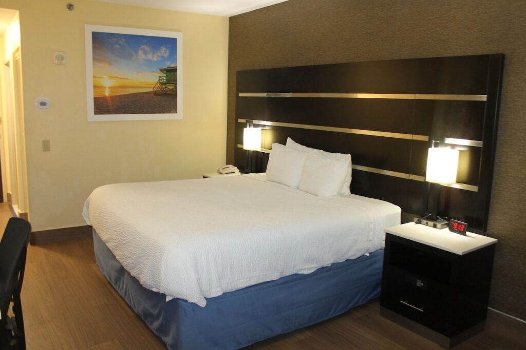 Days Inn by Wyndham Budd Lake - Image 1