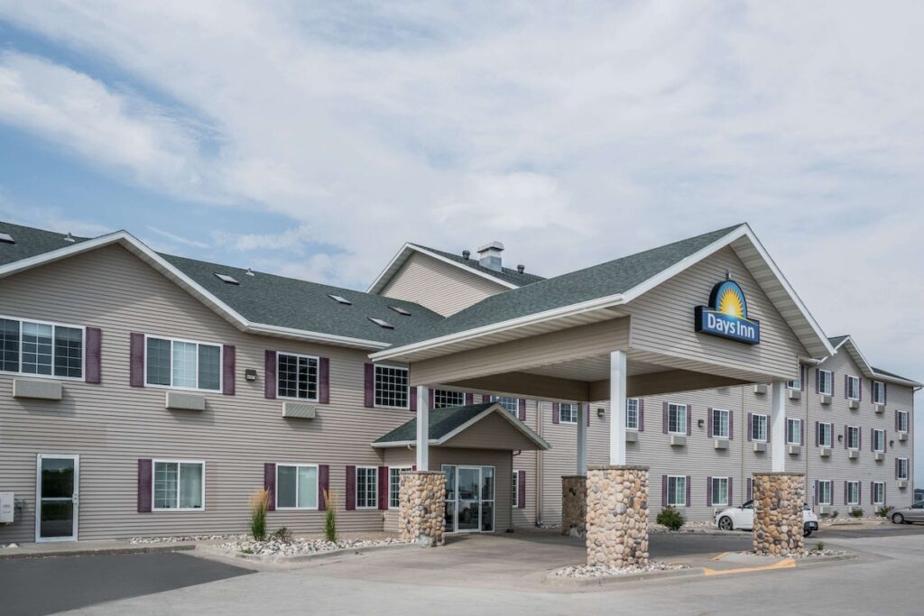 Days Inn by Wyndham Fargo/Casselton - Image 4