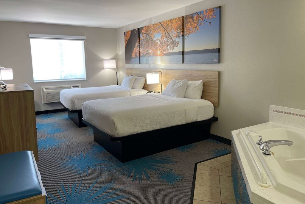 Days Inn by Wyndham Imlay City - Image 2