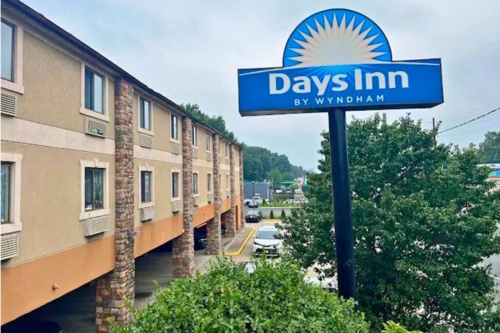 Days Inn by Wyndham Jersey City / NYC Area - Image 4