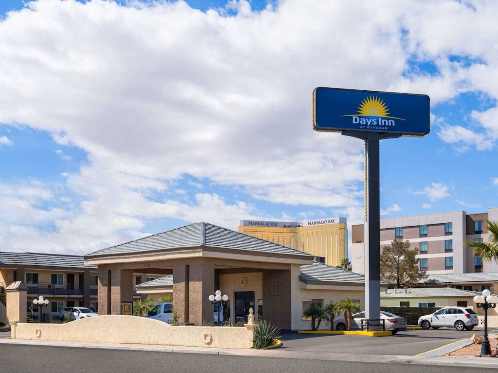 Days Inn by Wyndham Las Vegas Airport Near the Strip - Image 2