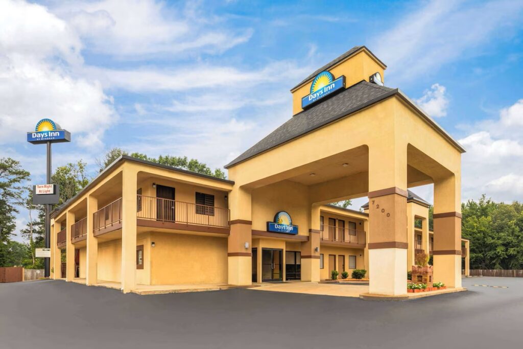 Days Inn by Wyndham North Little Rock/ Maumelle - Image 3