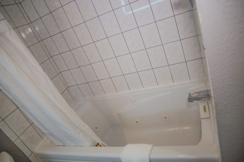 Days Inn by Wyndham Redwood City - Image 1