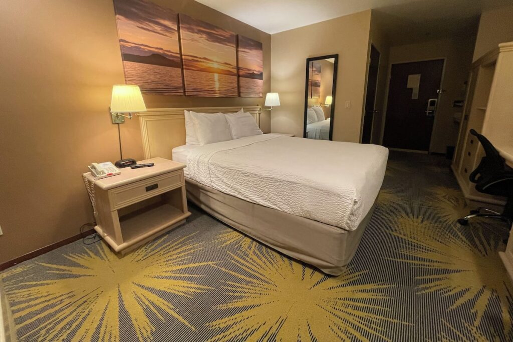 Days Inn by Wyndham Seatac Airport - Image 4