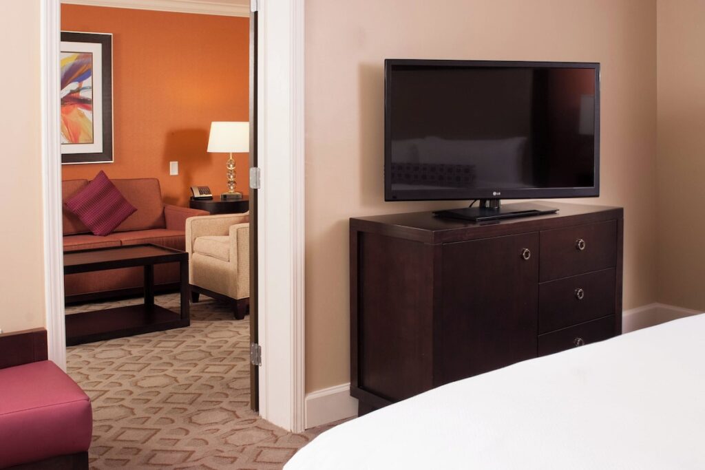 Delta Hotels by Marriott Orlando Lake Buena Vista - Image 3