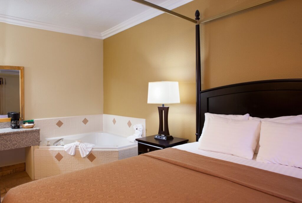 Desert Quail Inn Sedona at Bell Rock - Image 2