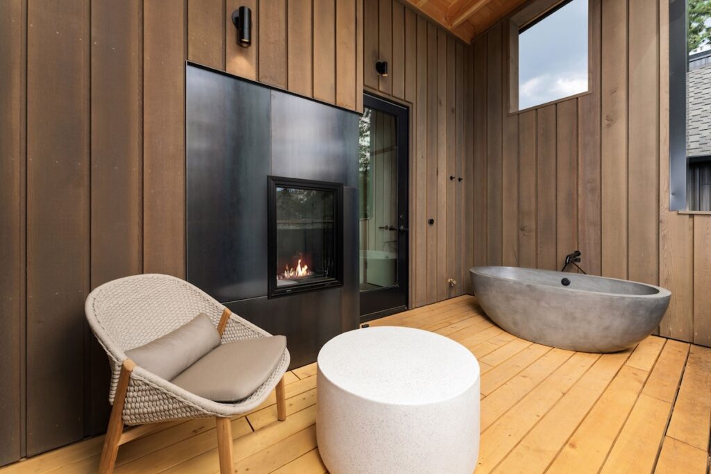 Desolation Hotel - Image 3