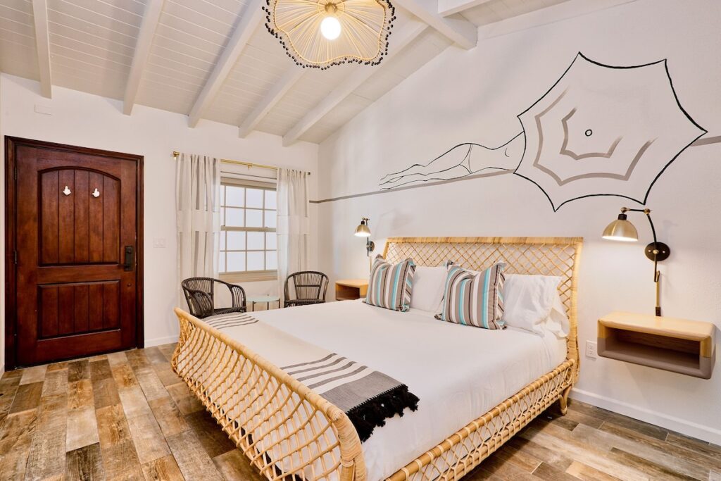 Dive Palm Springs - Image 1