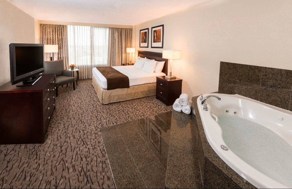 DoubleTree by Hilton Hotel Lafayette - Image 1