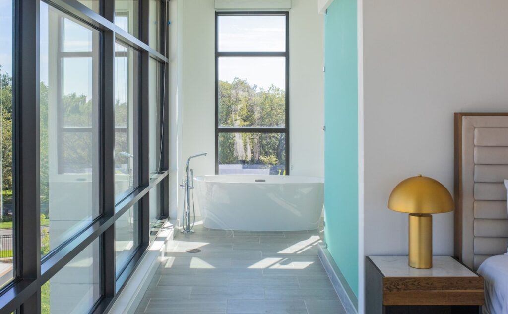 Drey Hotel - Image 1