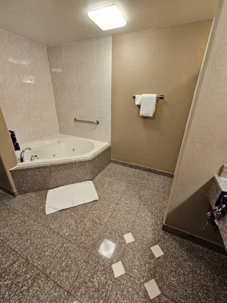 Drury Inn & Suites Cincinnati Sharonville