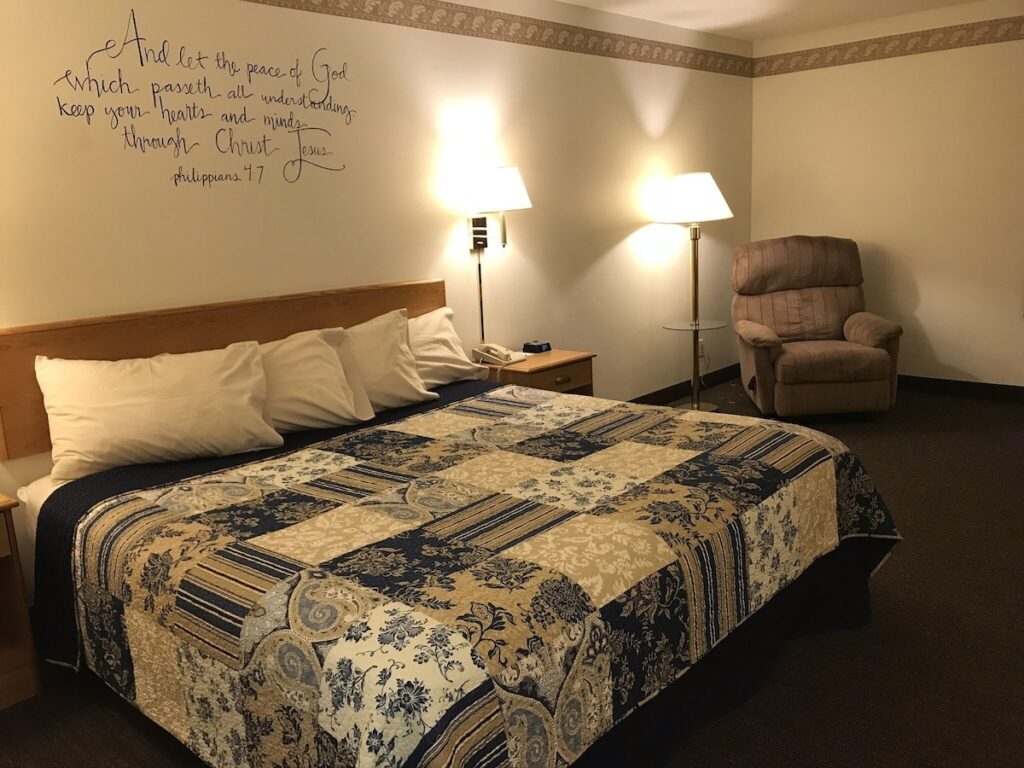 Dutch Country Inn - Image 2