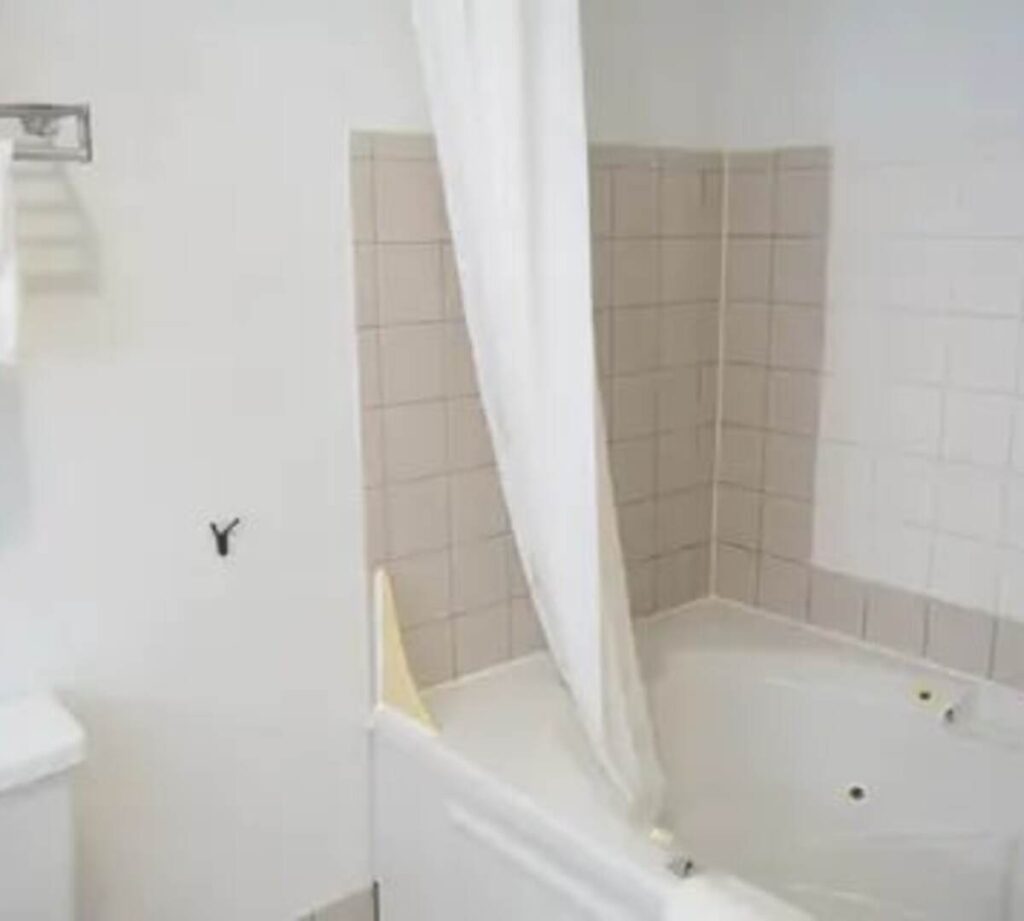 Econo Lodge Cleveland Southeast – Kent - Image 2