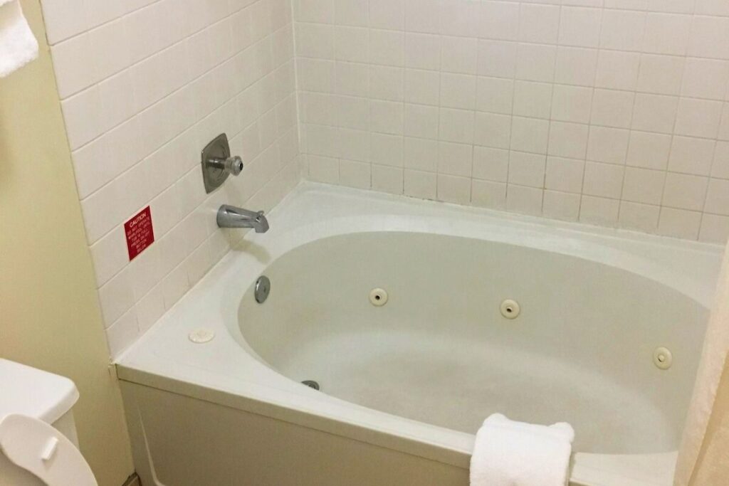 Econo Lodge Fayetteville I-95 - Image 1