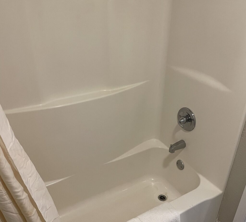 Economy Inn - Image 1