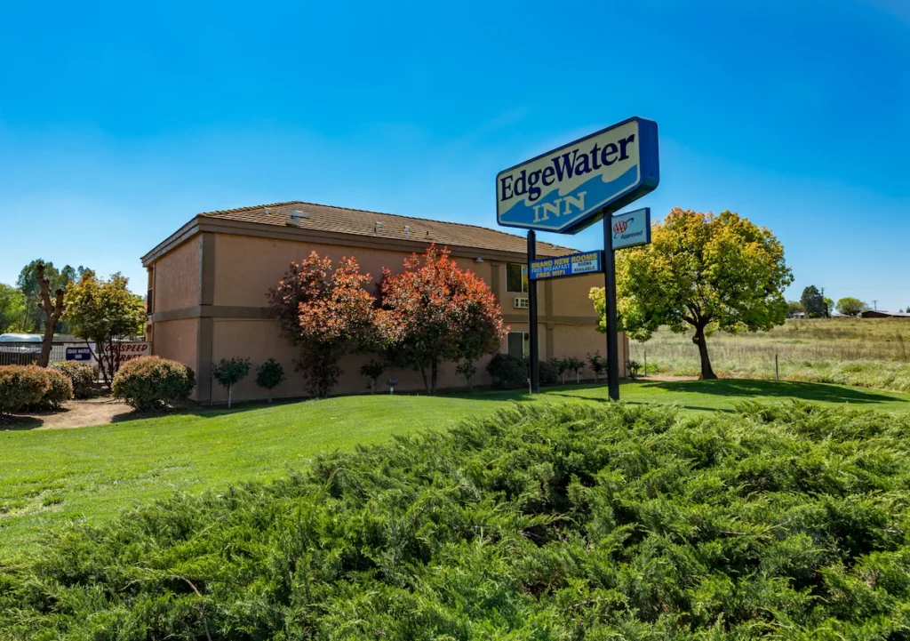 Edgewater Inn Reedley - Image 2