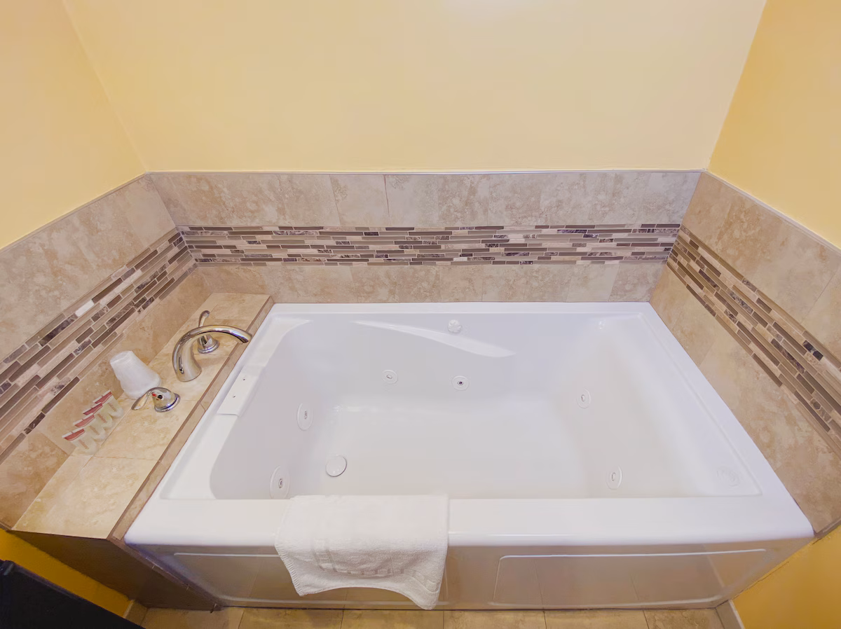 El Patio Inn – Near Universal Studios Hollywood - Image 1