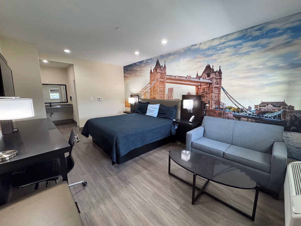 Elite Inn & Suites - Image 3