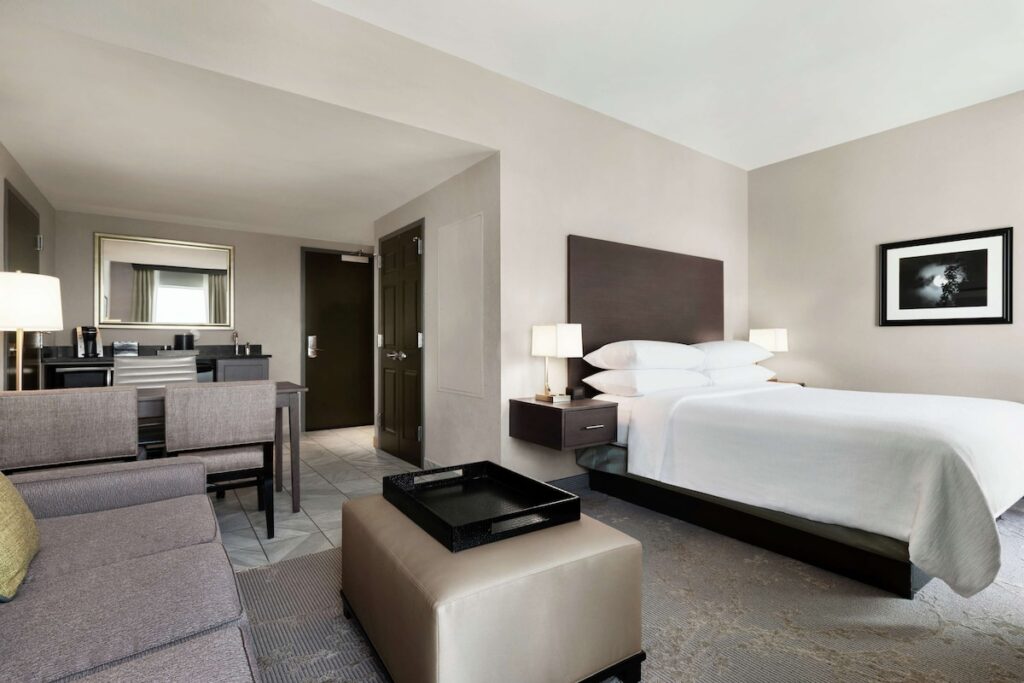 Embassy Suites by Hilton Charlotte Ayrsley - Image 3