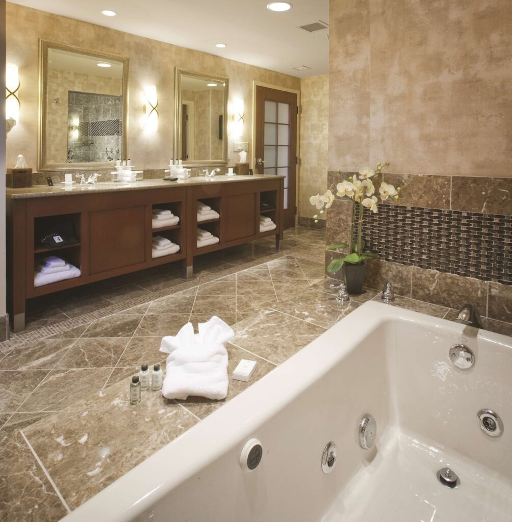 Embassy Suites by Hilton Norman Hotel & Conference Center - Image 1