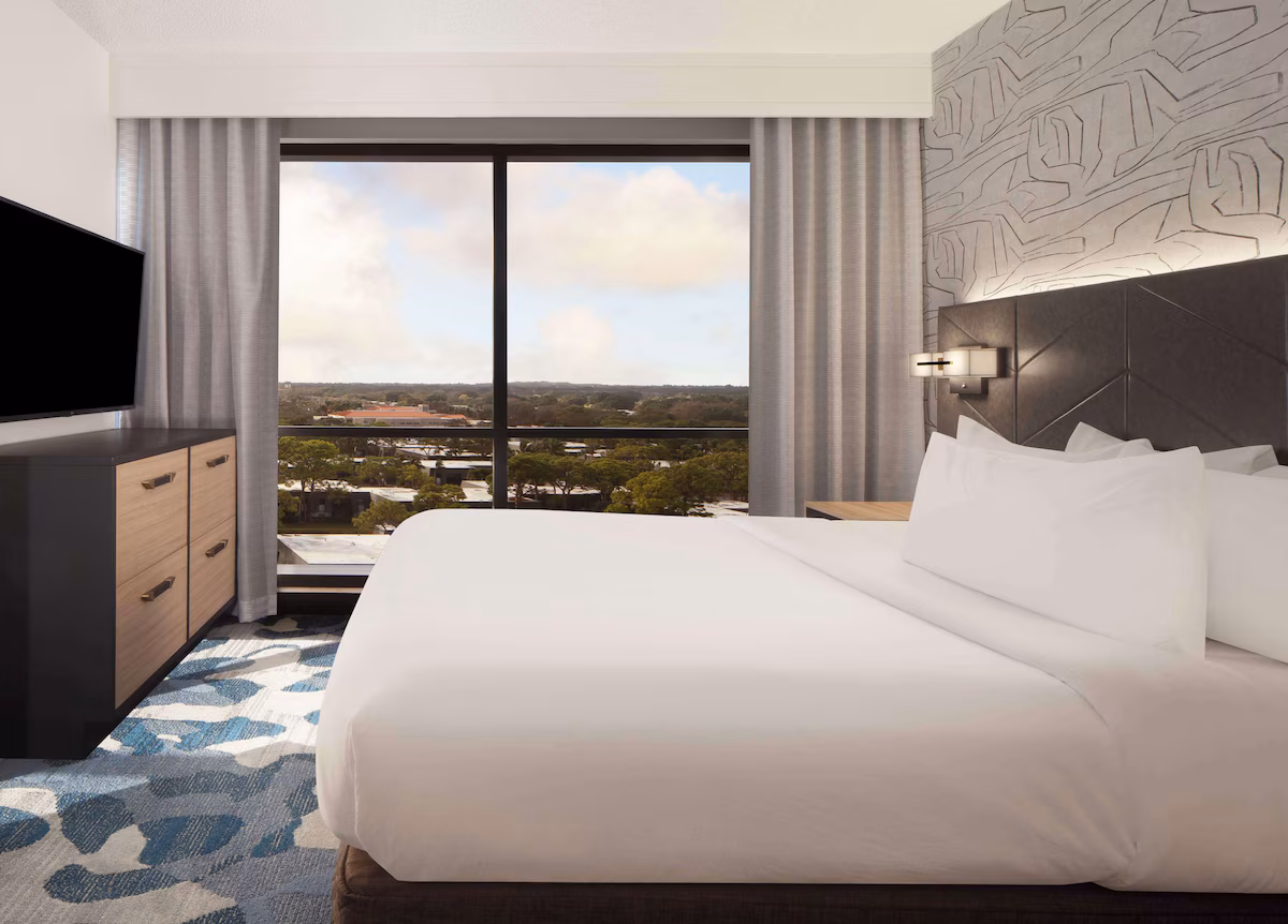 Embassy Suites by Hilton Palm Beach Gardens PGA Boulevard - Image 1