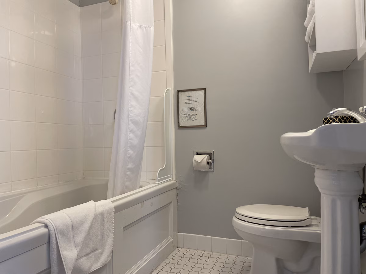 Emerson Inn - Image 1