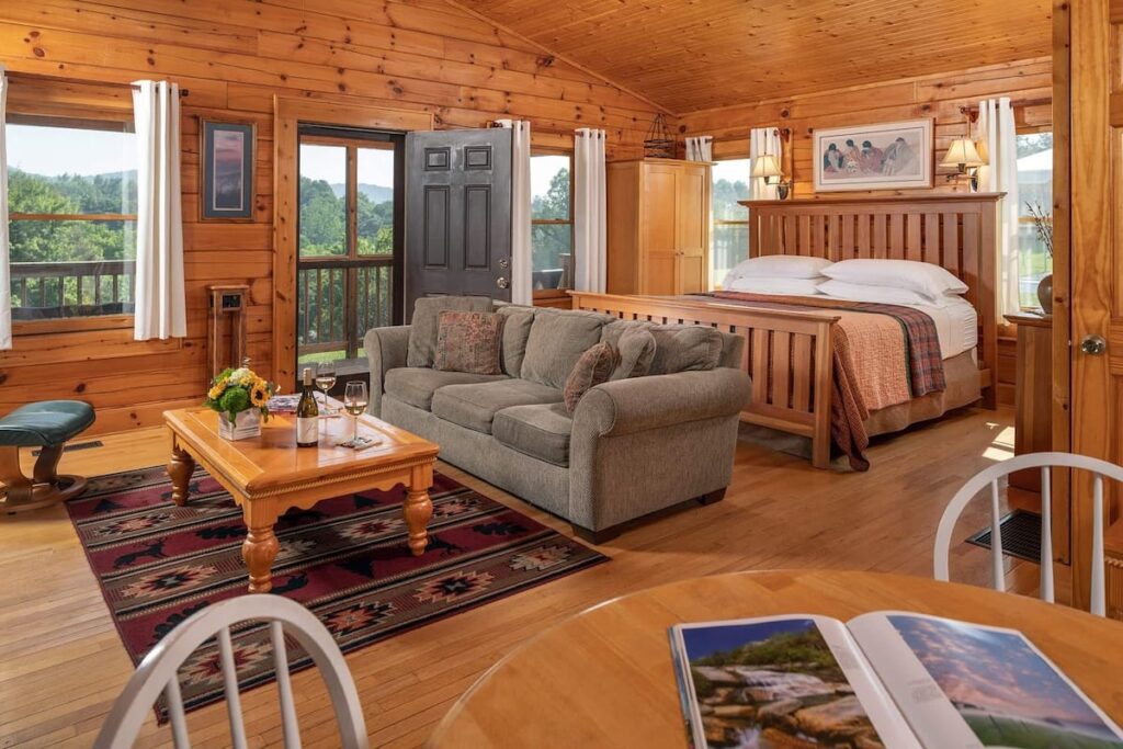 Engadine Inn & Cabins - Image 4