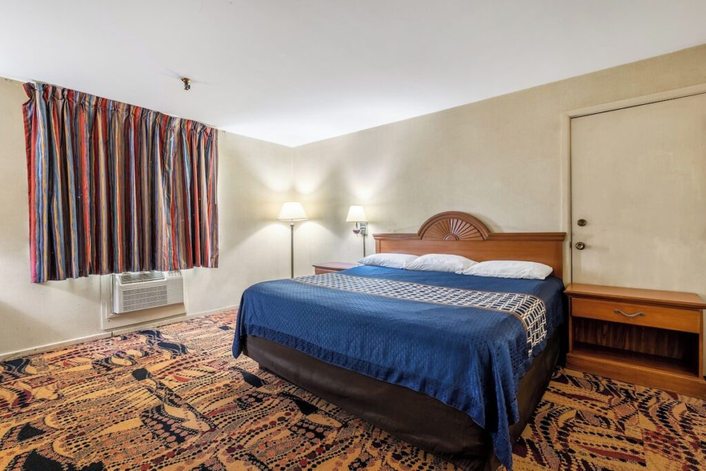 Equality Inn - Image 4