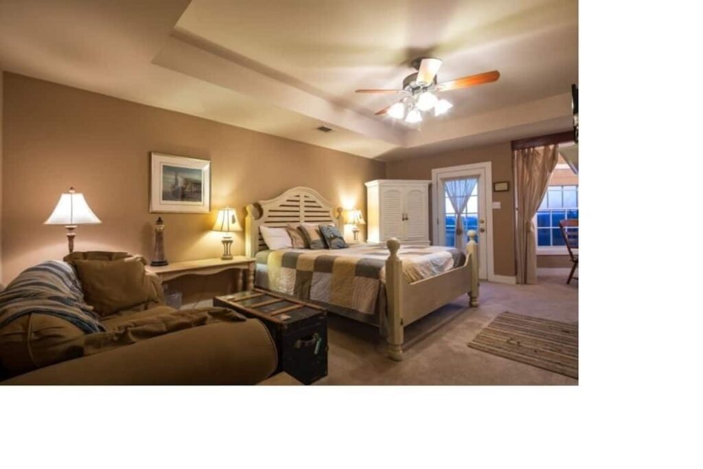 Equinox Inn at Canyon Lake - Image 4