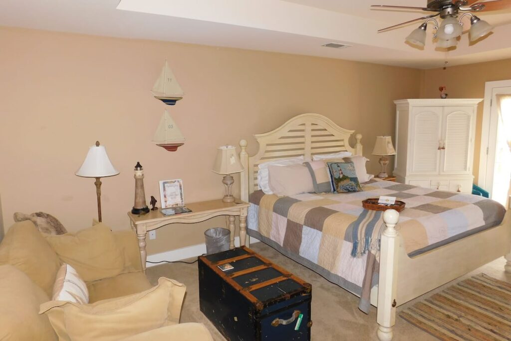 Equinox Inn at Canyon Lake - Image 3