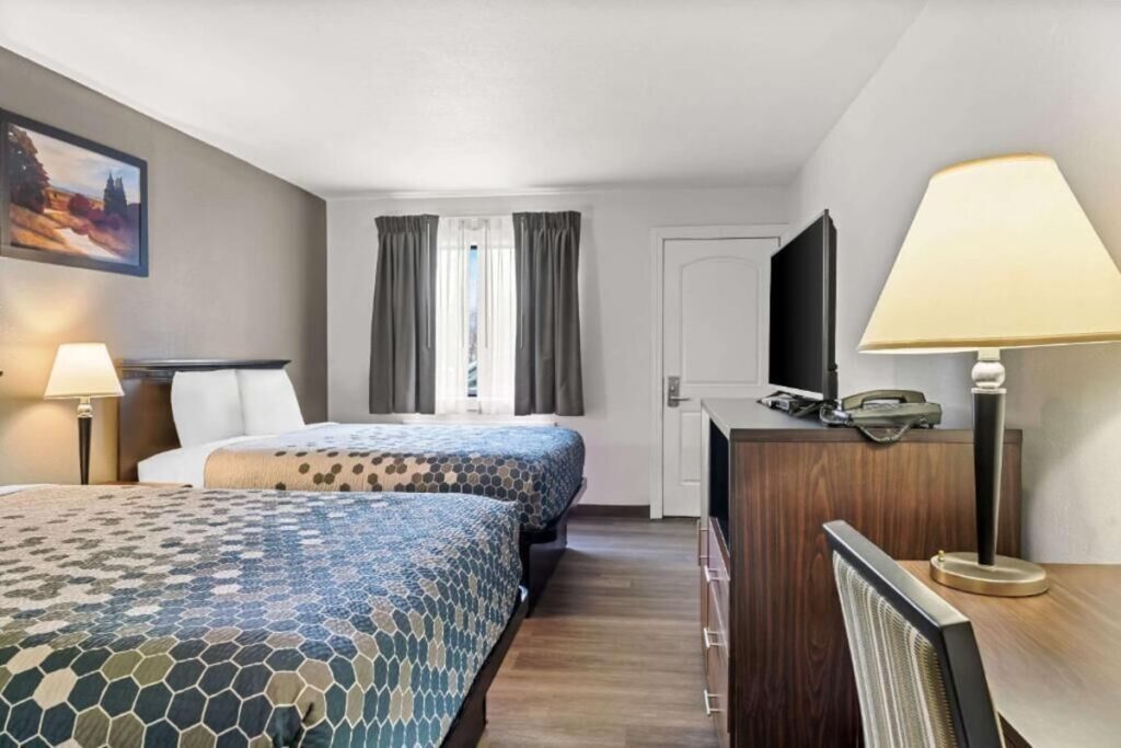 FairBridge Inn Express Billings Airport - Image 4