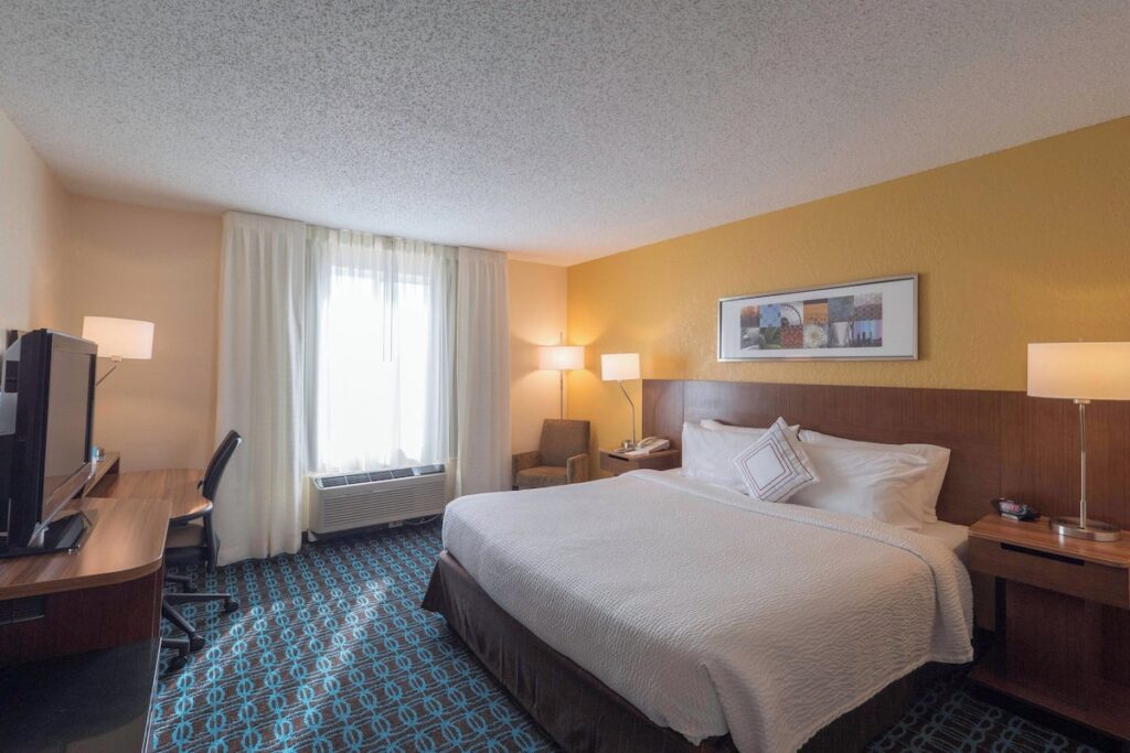 Fairfield Inn & Suites by Marriott Cleveland Streetsboro - Image 3