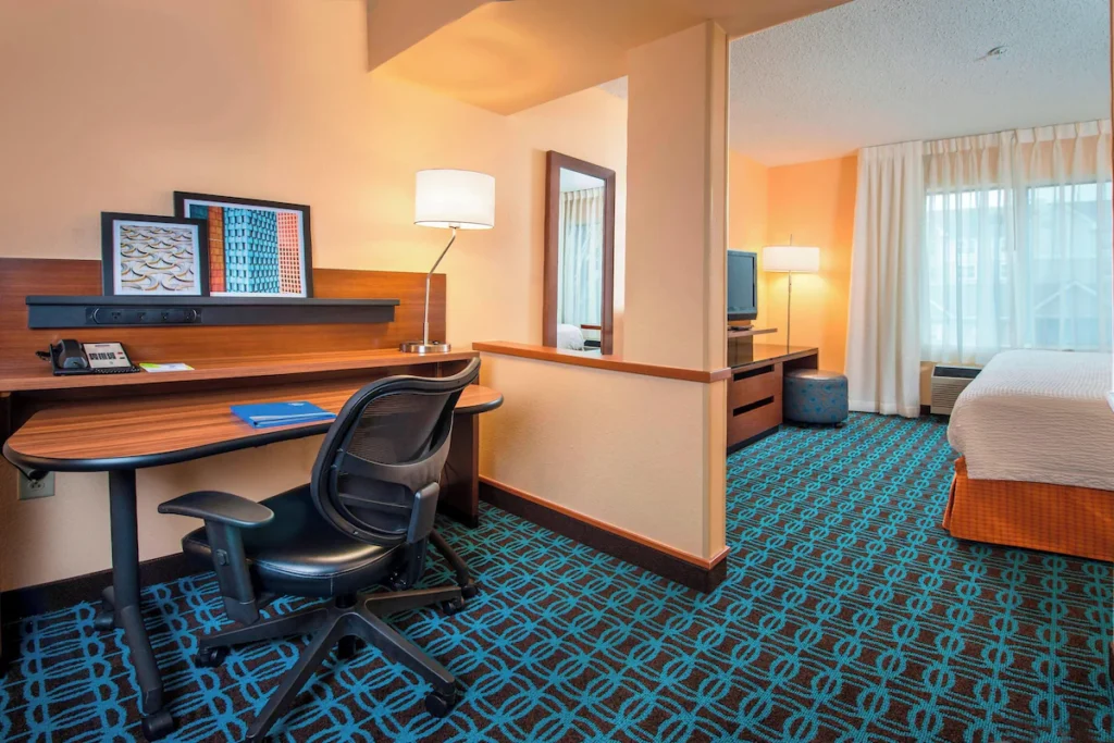 Fairfield Inn & Suites by Marriott Frederick - Image 3