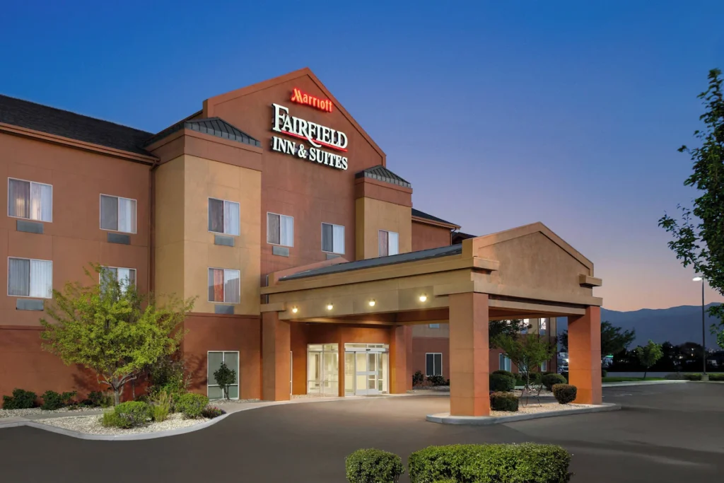 Fairfield Inn & Suites by Marriott Reno Sparks - Image 2