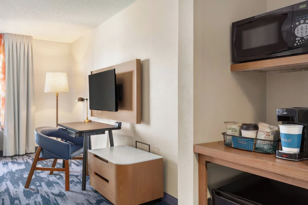 Fairfield Inn & Suites by Marriott Reno Sparks - Image 3