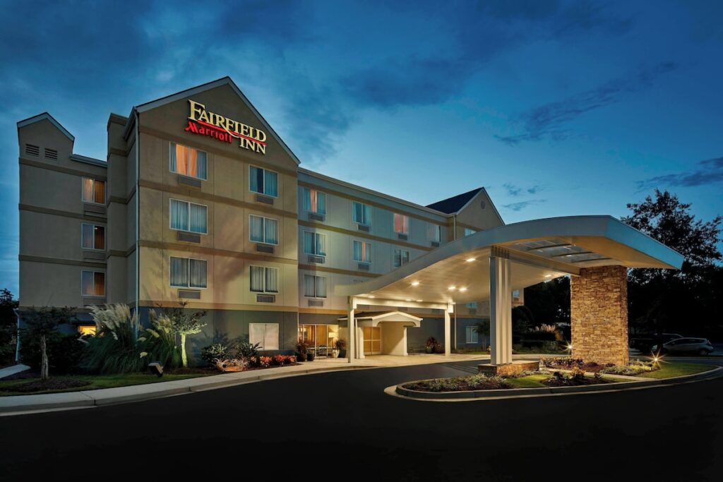 Fairfield Inn by Marriott Myrtle Beach Broadway at the Beach - Image 2