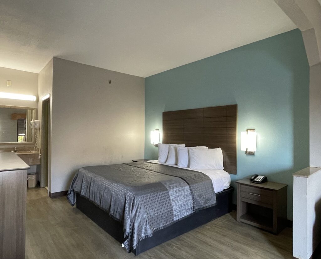 Fairview Inn and Suites - Image 3