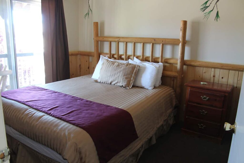 Fireside Lodge - Image 4