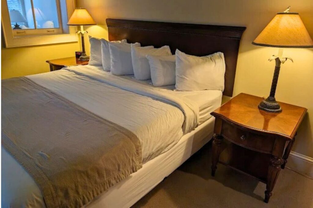 Fort Harrison State Park Inn - Image 3