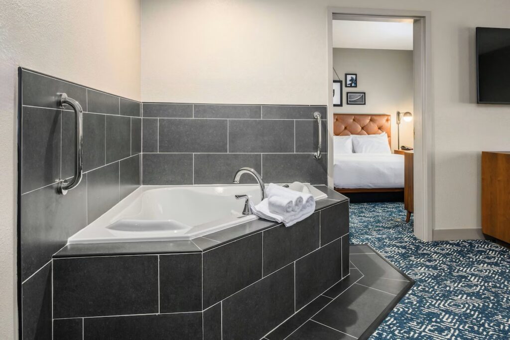 Four Points by Sheraton Bedford Manchester Airport - Image 3