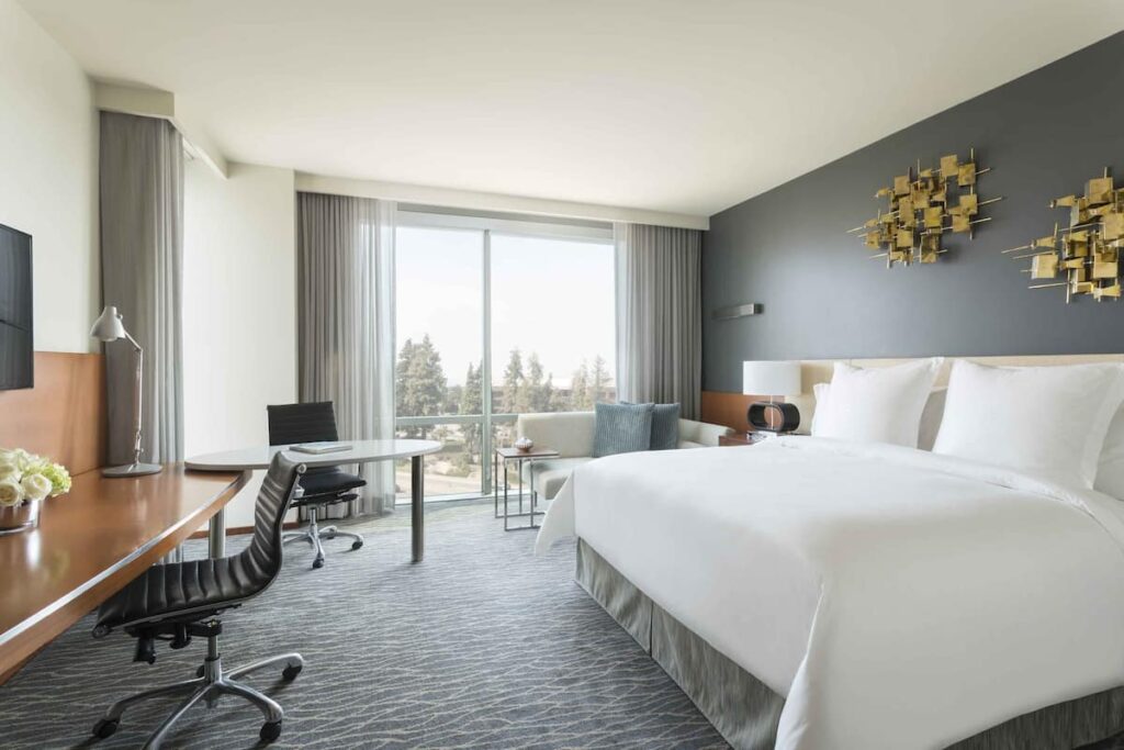 Four Seasons Hotel Silicon Valley at East Palo Alto - Image 3