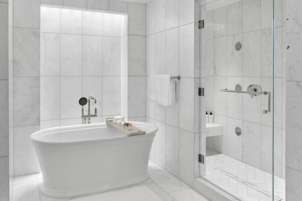 Four Seasons Hotel Silicon Valley at East Palo Alto - Image 1