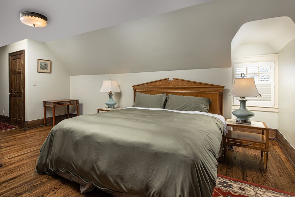 Frederick Stearns House Historic Inn - Image 3