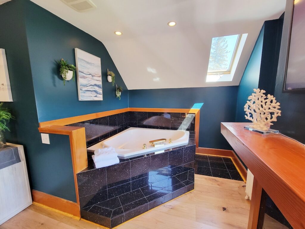 GG Barnum Mansion - Image 2