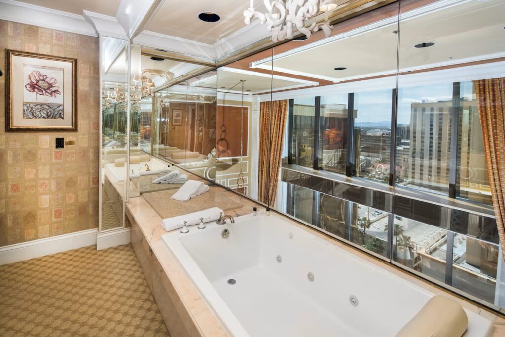 Golden Nugget Las Vegas Hotel & Casino - Image 1