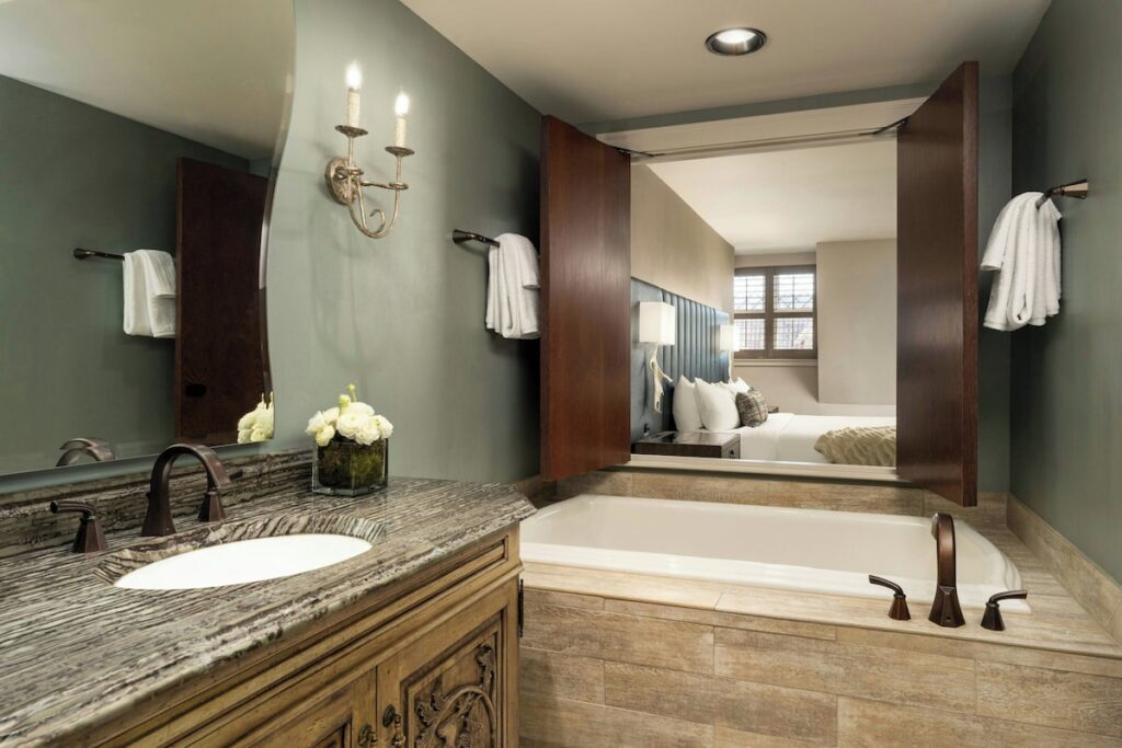 Grand Bohemian Lodge Asheville, Autograph Collection® - Image 2